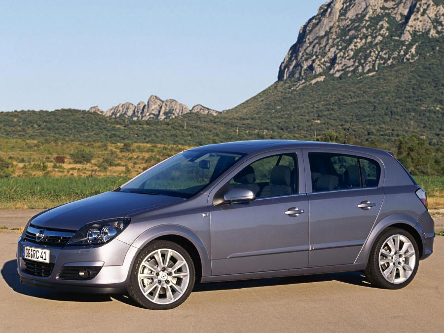  Opel Astra Hatchback 2004 года  (фото 27 из 27)